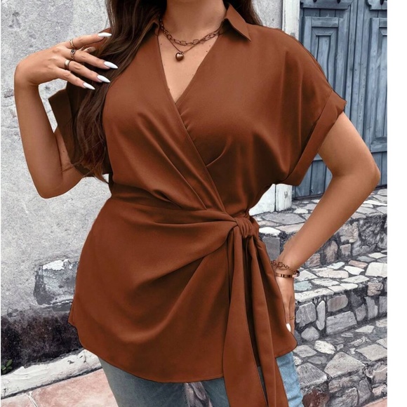 Plus Surplice Cuff Sleeve Side Knot Blouse - Picture 6 of 9